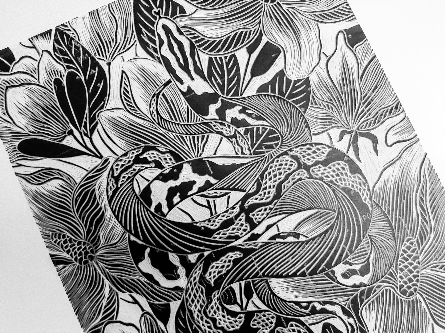 lino block / printmaking process linocut / linocutting