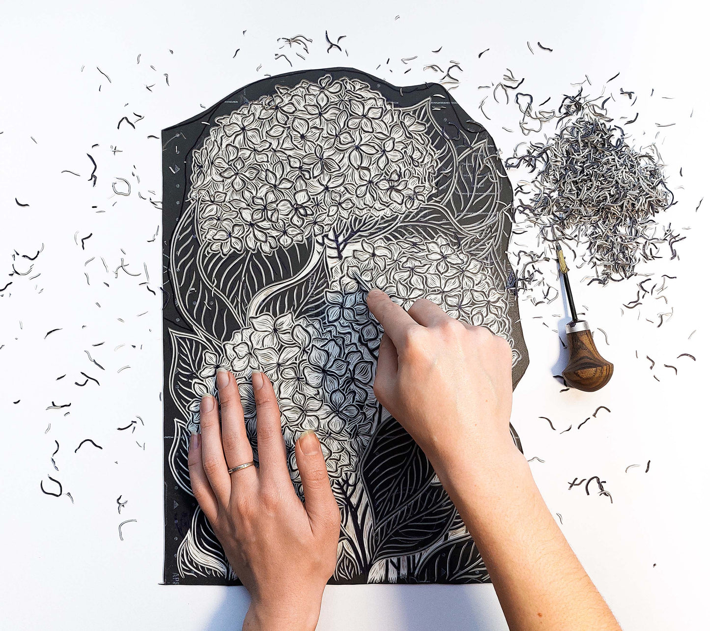 linocutting process / linocut / linogravure / block lino