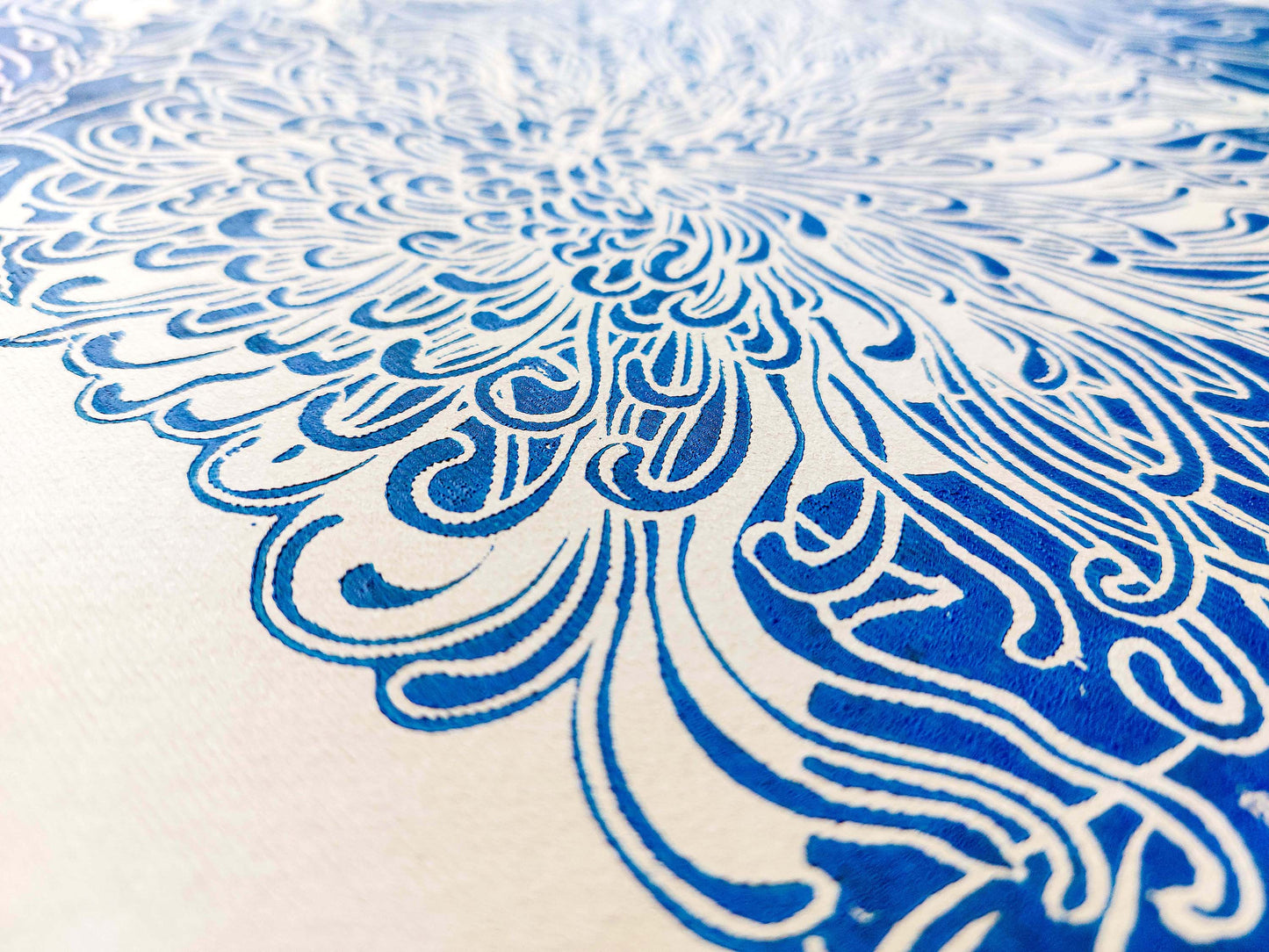 Details blue japanese chrysanthemum flower Linocut print / printmakink / relief print / lino print / linogravure