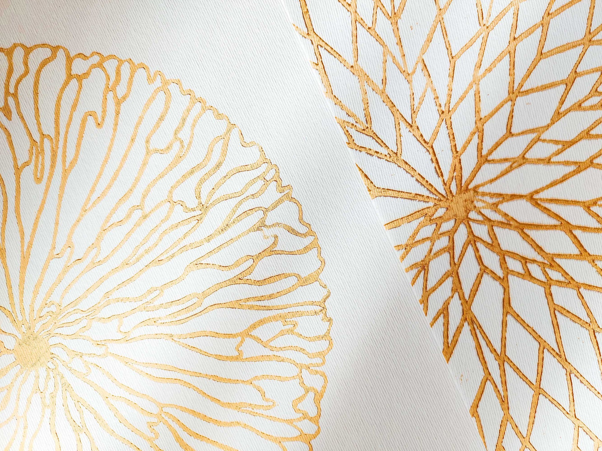 Gallery wall set of 2 Beige minimalist abstract circle flower Autumn wall art Linocut print for Nature lover gift UNFRAMED / Lino print, Linogravure, Fall wall art, Tree rings wall art, Original artwork, nature lover gift, new home gift, farmhouse gift, farm kitchen art, living room wall decor, bedroom decor, printmaking art, handmade art