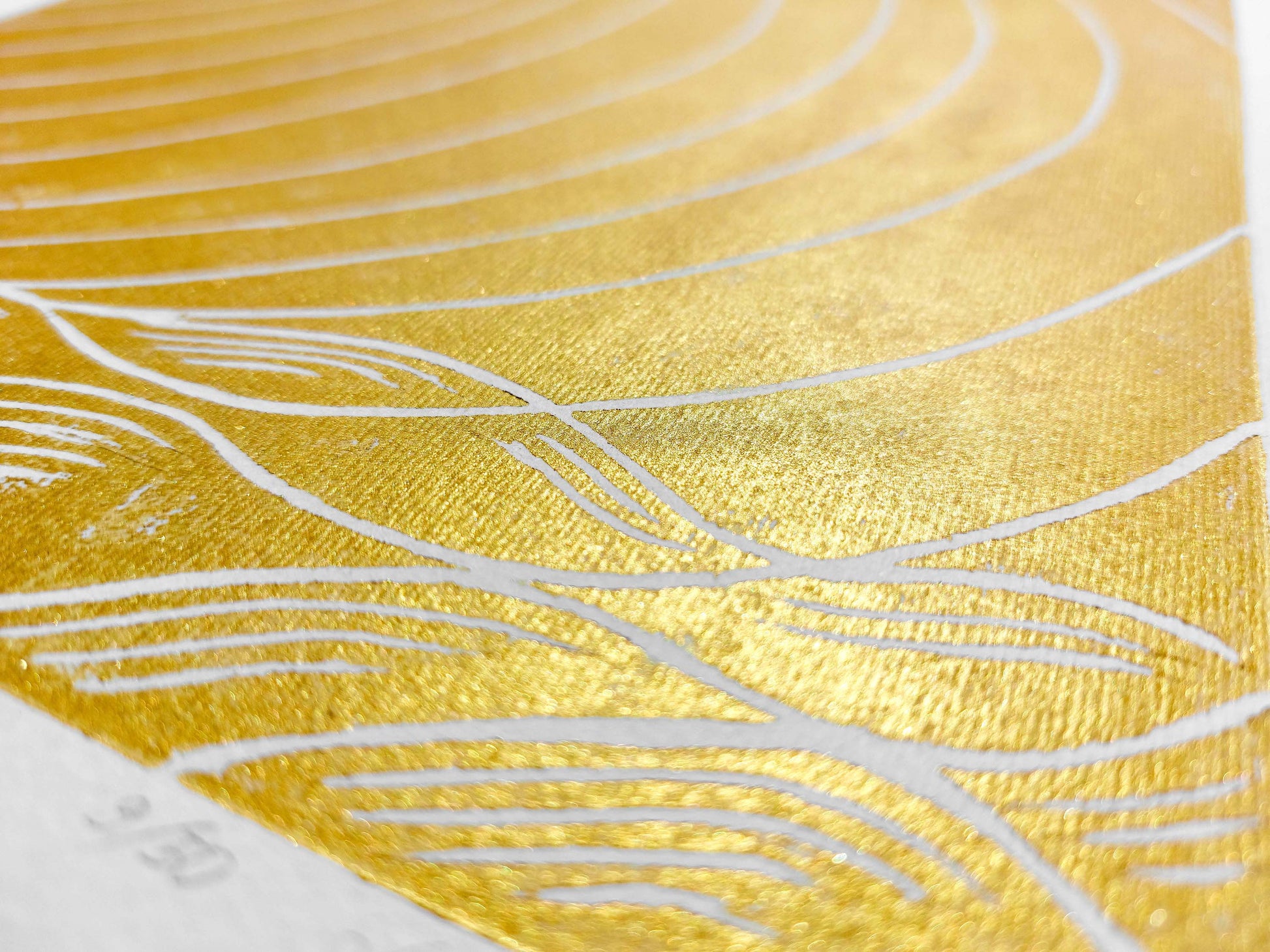Details relief Gold japanese sun and waves Linocut print / lino print / linogravure