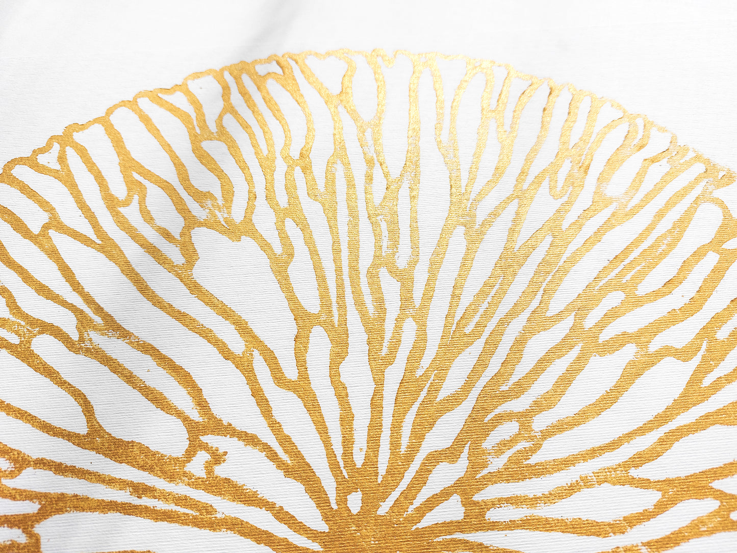 Linocut print	Gold abstract flower	Linogravure	Lino print	Printmaking art	Relief print	New home gift	Minimalist artwork	nature lover gift	Wabi sabi wall decor	Simple artwork	Living room wall art	Classical Japandi