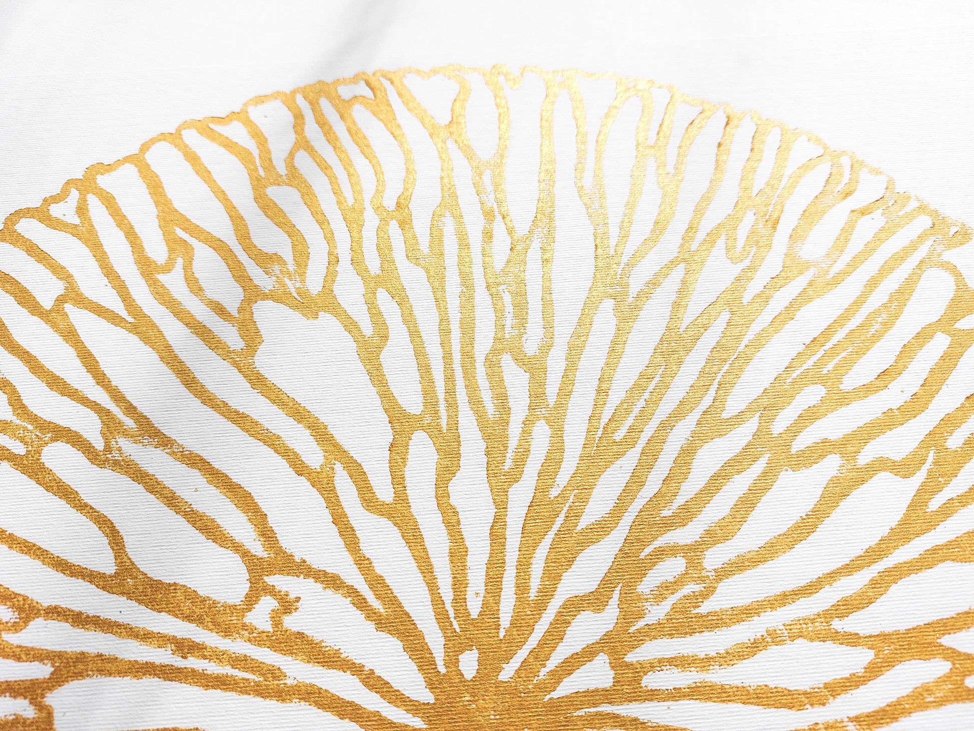 Linocut print	Gold abstract flower	Linogravure	Lino print	Printmaking art	Relief print	New home gift	Minimalist artwork	nature lover gift	Wabi sabi wall decor	Simple artwork	Living room wall art	Classical Japandi