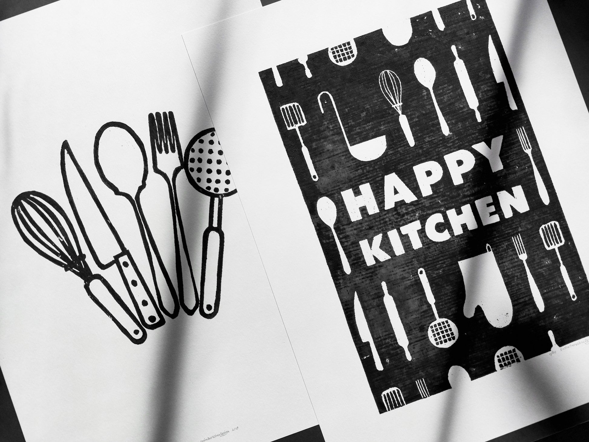 Linocut print Black utensils pattern Happy kitchen sign Simple artwork Modern kitchen art Linogravure Lino print Printmaking art Gallery wall set of 2 print original wall decor Spoon fork knife Printmaking handmade block relief print Dining room decor decoration Home accessories for Mom Grandma chic gift New first home gift