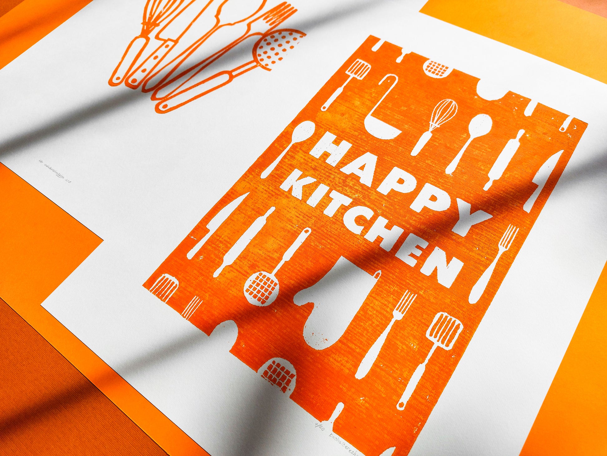 Linocut print Orange utensils pattern Happy kitchen sign Simple artwork Modern kitchen art Linogravure Lino print Printmaking art Gallery wall set of 2 print original wall decor Spoon fork knife Printmaking handmade block relief print Dining room decor decoration Home accessories for Mom Grandma chic gift New first home gift