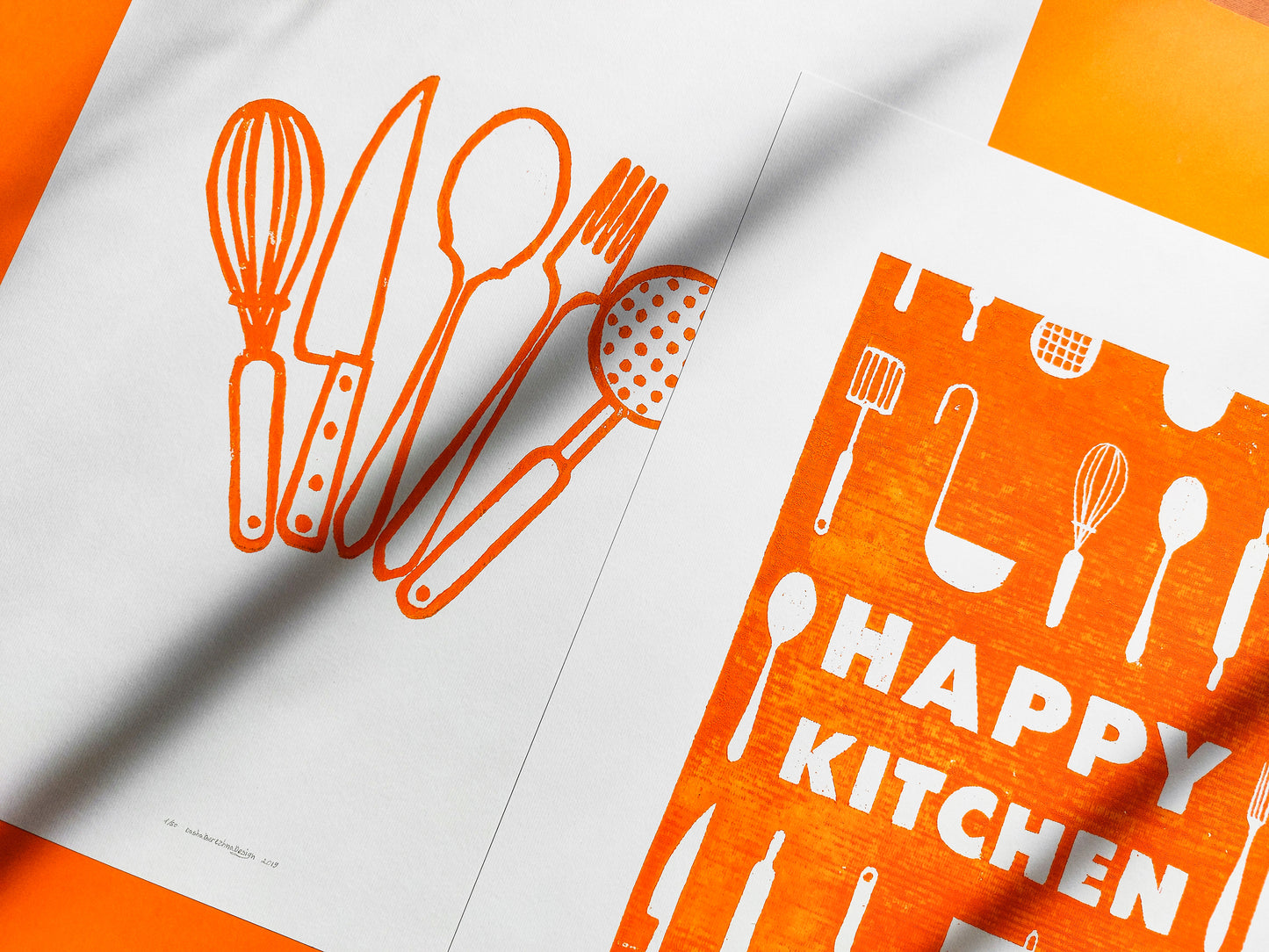 Linocut print Orange utensils pattern Happy kitchen sign Simple artwork Modern kitchen art Linogravure Lino print Printmaking art Gallery wall set of 2 print original wall decor Spoon fork knife Printmaking handmade block relief print Dining room decor decoration Home accessories for Mom Grandma chic gift New first home gift