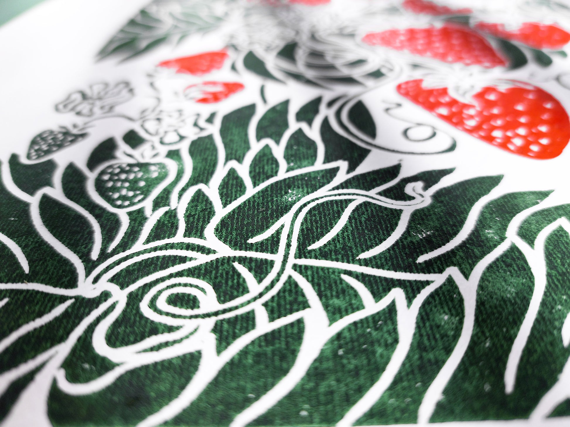 Linocut print	Linogravure lino	Botanical block	original artwork	Relief printmaking	linoleum wall art	Farmhouse lover gift	Bedroom dining decor	Modern kitchen art	cottagecore decor	Berry Strawberries	strawberry nature	first home gift farm