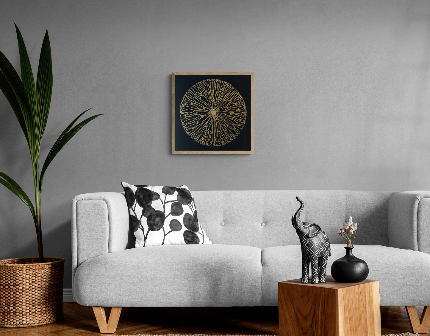 Linocut print	Gold black abstract flower	Linogravure	Lino print	Printmaking art	Relief print	New home gift	Minimalist artwork	nature lover gift	Wabi sabi wall decor	Simple artwork	Living room wall art	Classical Japandi