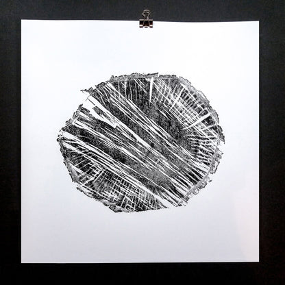 woodcut nature tree ring wood print original artwork relief abstract circle living room rustic fall wall art bedroom decor eco friendly gift black friday sale cyber monday sale anniversary gift contemporary minimalist woodblock slice autumn one of a kind farmhouse printmaking foraged handprinted farm self sister mom mother hostess new home gift appartment grandmother godmother wife woman living room heilroom kitchen handmade dining Organic Sustainable Cabin Mindfulness & Zen