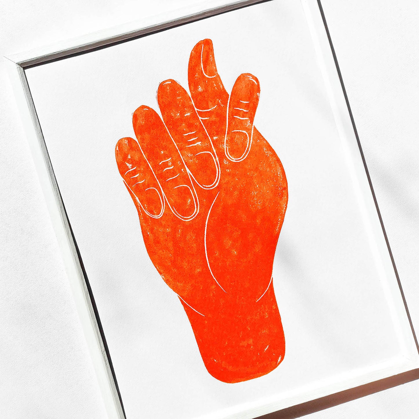 linocut print red lucky figa hand primtmaking lino original artwork modern kitchen living room wall art home office decor christmas gift linogravure minimalist mindful moody bedroom bohemian boho mystical classical style dopamine inspirational new home self contemporary entryway bathroom dining shelf sister mom mother girlfriend housewarming new appartment coworker printmaking relief block minimal apartment funny