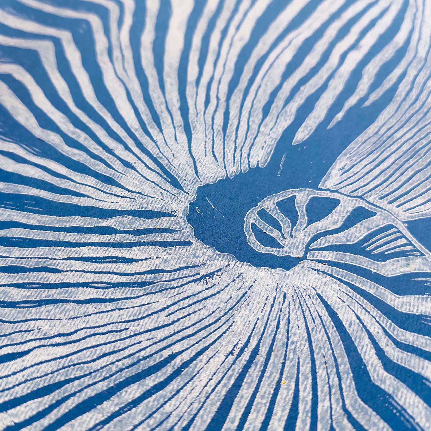 abstract sea shell japanese waves linocut print gallery wall set of 2 artworks maritime living art coastal minimalist mindfulness decor new year gift ideas lino printmaking linogravure beach house hampton summer bedroom original artwork classical relief island luxe Resortcore Tourist-Chic block handprint modern unique scandinavian aesthetic moody unique hanging bathroom heirloom dorm laundry nautical above bed decor entryway decordried home office new home gift housewarming self DIY midimalism