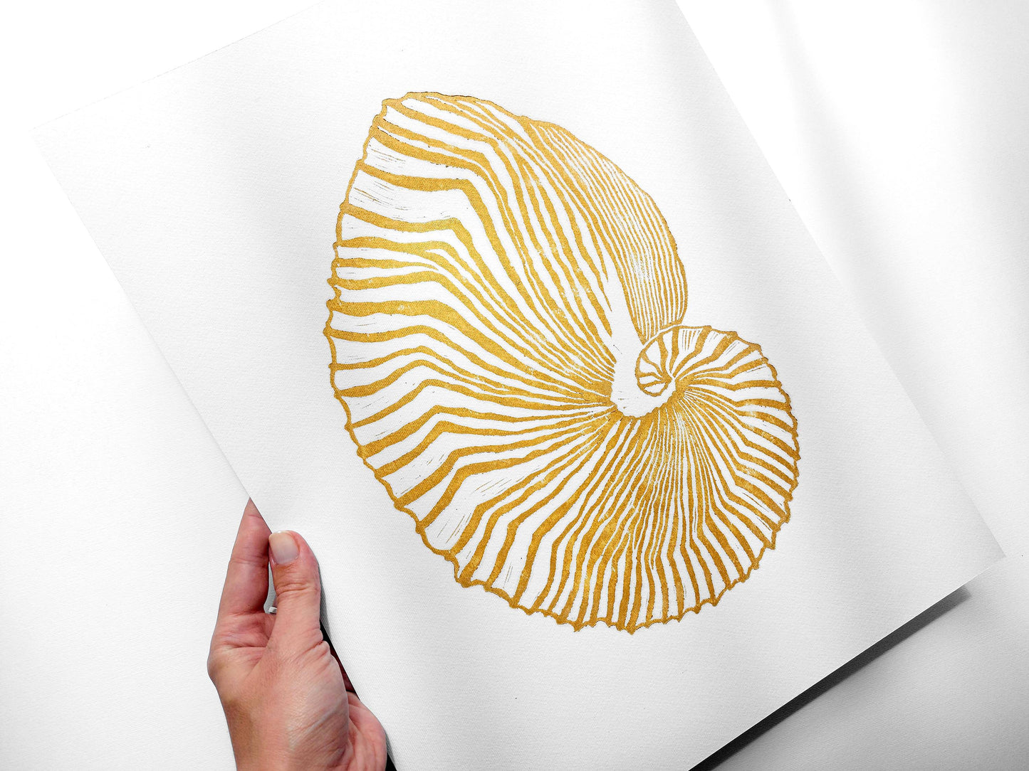 Gold sea shell art Linocut print Hampton style decor for living room, bathroom, bedroom UNFRAMED / Relief print, Nautical wall decor, Simple artwork, Coastal wall art, New apartment housewarming gift