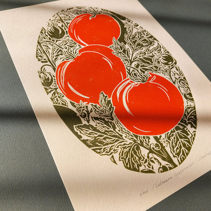 Red sage green beige vintage cottagecore tomato vegetable rustic linocut print retro kitchen dning room decor botanical lino garden harvest pantry original artwork gift for cook mom present nature linogravure farm heirloom christmas home self thoughtful autumn summer plant lover grandmother housewarming bedroom relief wife girlfriend sister godmother Coworker Say Thanks printmaking block hallway entryway handmade unique Xmas mindfulness dopamine new beginnings gift staircase farm