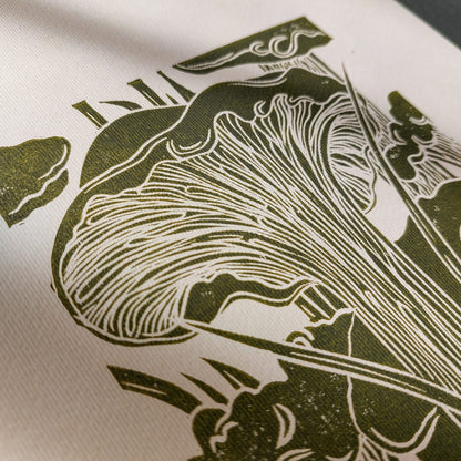 retro cottagecore chanterelle cushroom linocut print sage green color relief monoprint original artwork vintage kitchen pantry decor mother gift ideas whimsical wall art rustic linogravure forestcore lino forestcore decor beige master bedroom hallway hostess gift living space guest farmhouse dining room one of a kind engraving above bed reading nook grandmother gift self handprint home office sister botanical hallway printmaking farm sister mom mother godmother wife woman Earth Tones
