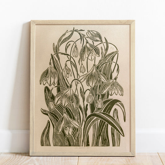 sage green and beige linocut print linogravure vintage style snowdrop flower floral lino print original artwork spring wall art bedroom decor modern kitchen cottagecore housewarming gift farmhouse printmaking relief block nature plant lover gift hostess wife women sister mom mother grandmother grandmom handprint botanical rustic chateaucore aesthetic farm bedroom decor dining living coquette dorm laundry above bed decorentryway decordried home office decor new home gift unique ideas window nook reading 