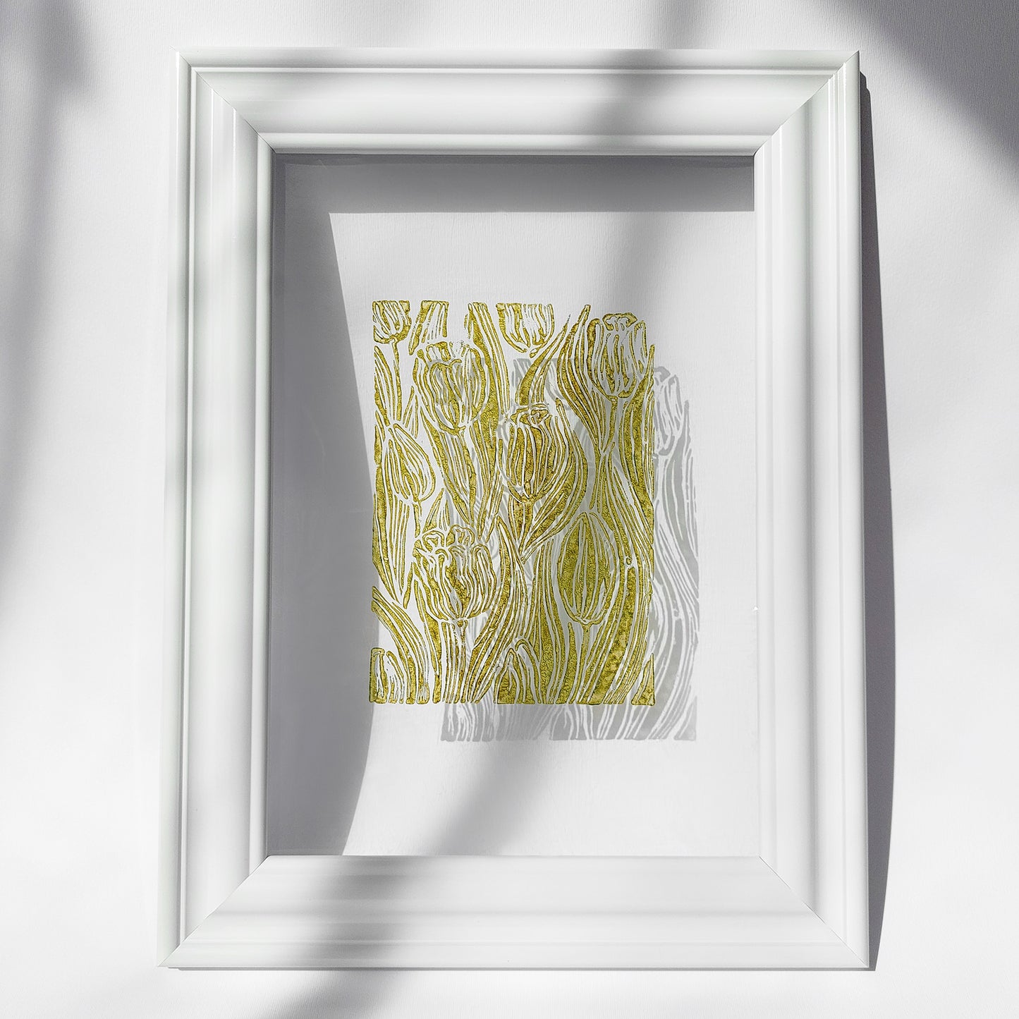 unique retro cottagecore tulip flower nature linocut print flexible plexiglass relief monoprint sage green color floral lino original artwork window nook decor grandmother gift rustic linogravure above bed wall art staircase one of a kind mother study room aundry room handprint hallway coworker reading nook self home hostess farmhouse kitchen block bedroom sister botanical printmaking farm sister mom mother new apartment godmother wife woman dining Entryway housewarming living room