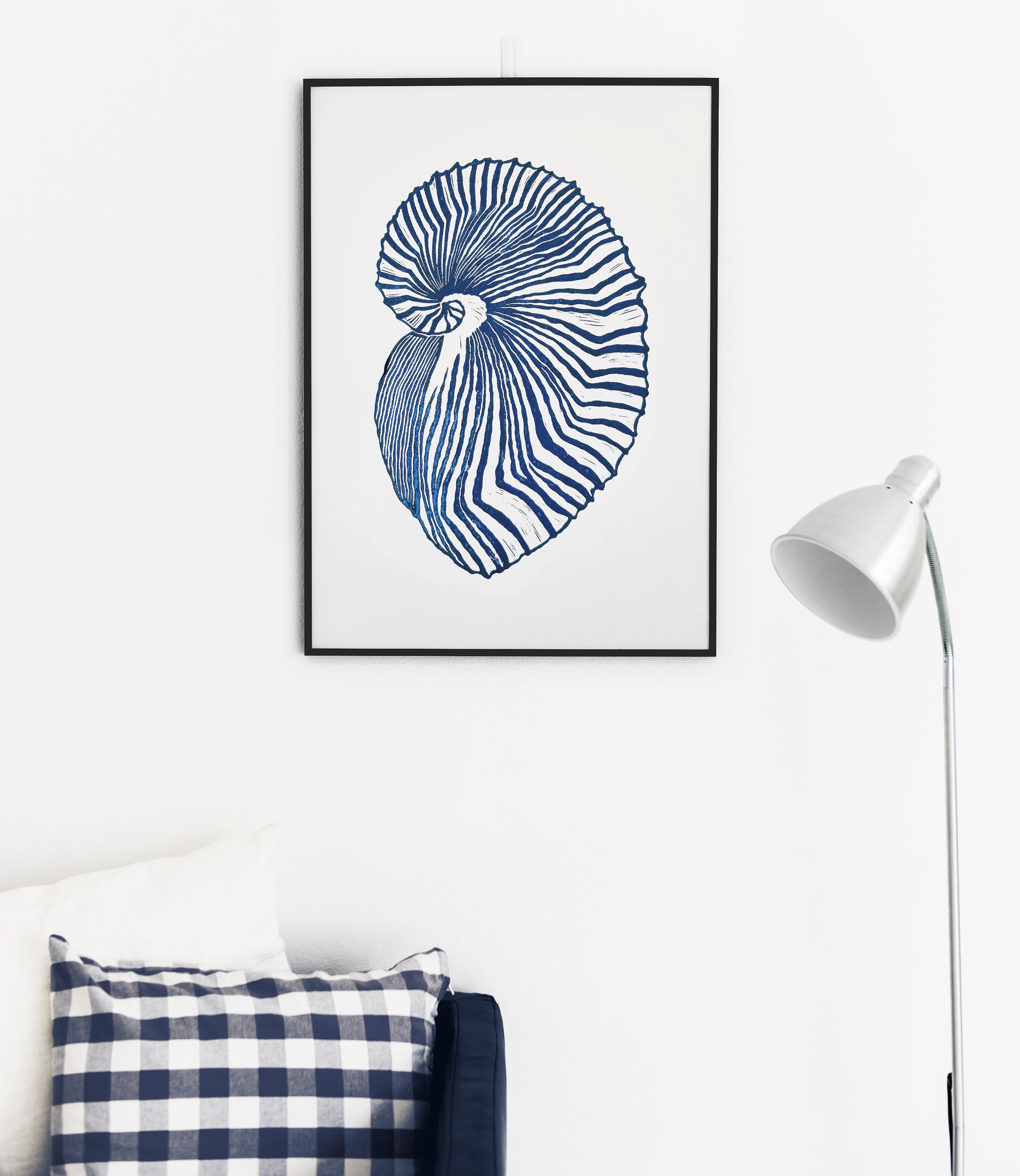 Blue sea shell art Linocut print Hampton style decor for living room, bathroom, bedroom UNFRAMED / Relief print, Nautical wall decor, Simple artwork, Coastal wall art, New apartment housewarming gift